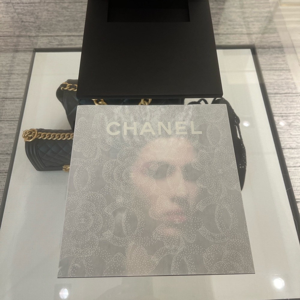 Chanel Books - Picture 3 of 5